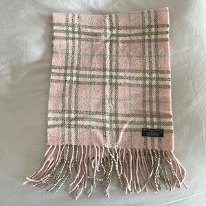 Burberry pink scarf